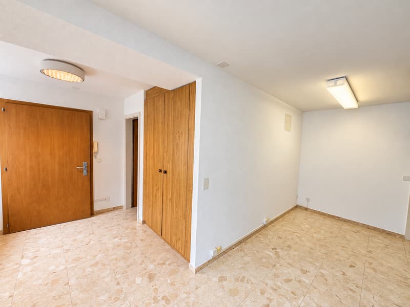 Spacieux appartement de 4,5 pièces avec terrasse et ascenseur au centre de Fleurier (12)