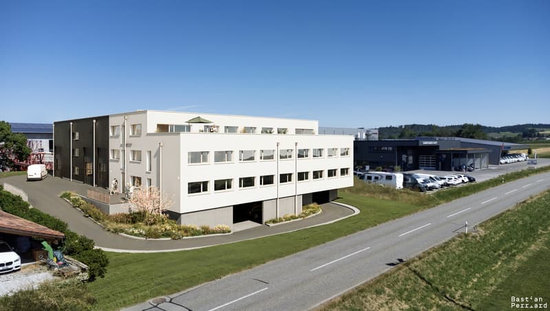 5.5 pces neuf de 131m2, terrasse Sud-Est de 95m2 , vue sur les Alpes (3)