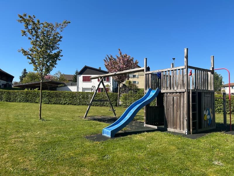 Grand appartement en triplex très lumineux, avec terrasse et jardin (13)