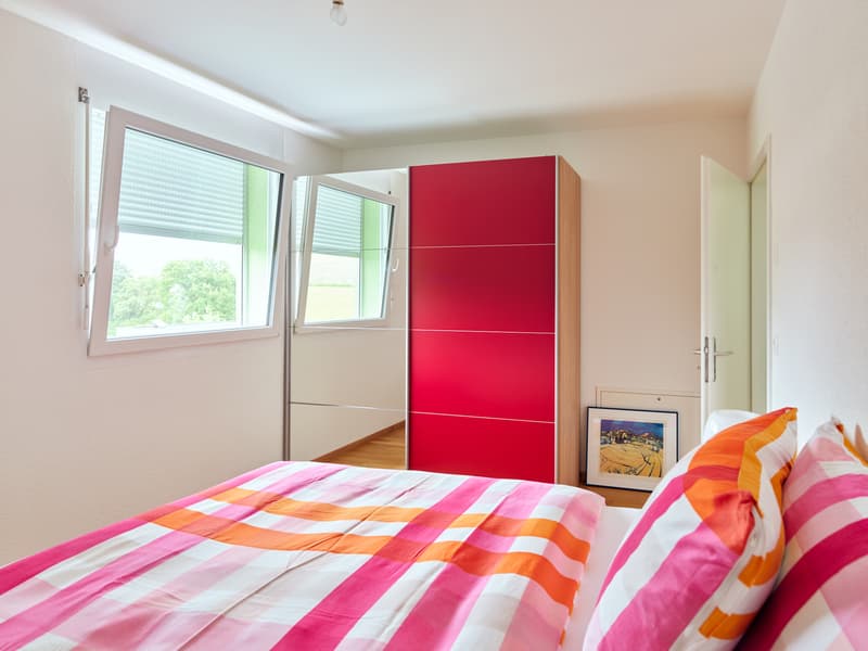 Très beau 4,5 pièces lumineux, grand balcon, environnement paisible (3)