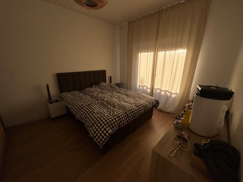 Appartement moderne de 2,5 avec grand balcon, idéal au quotidien (2)