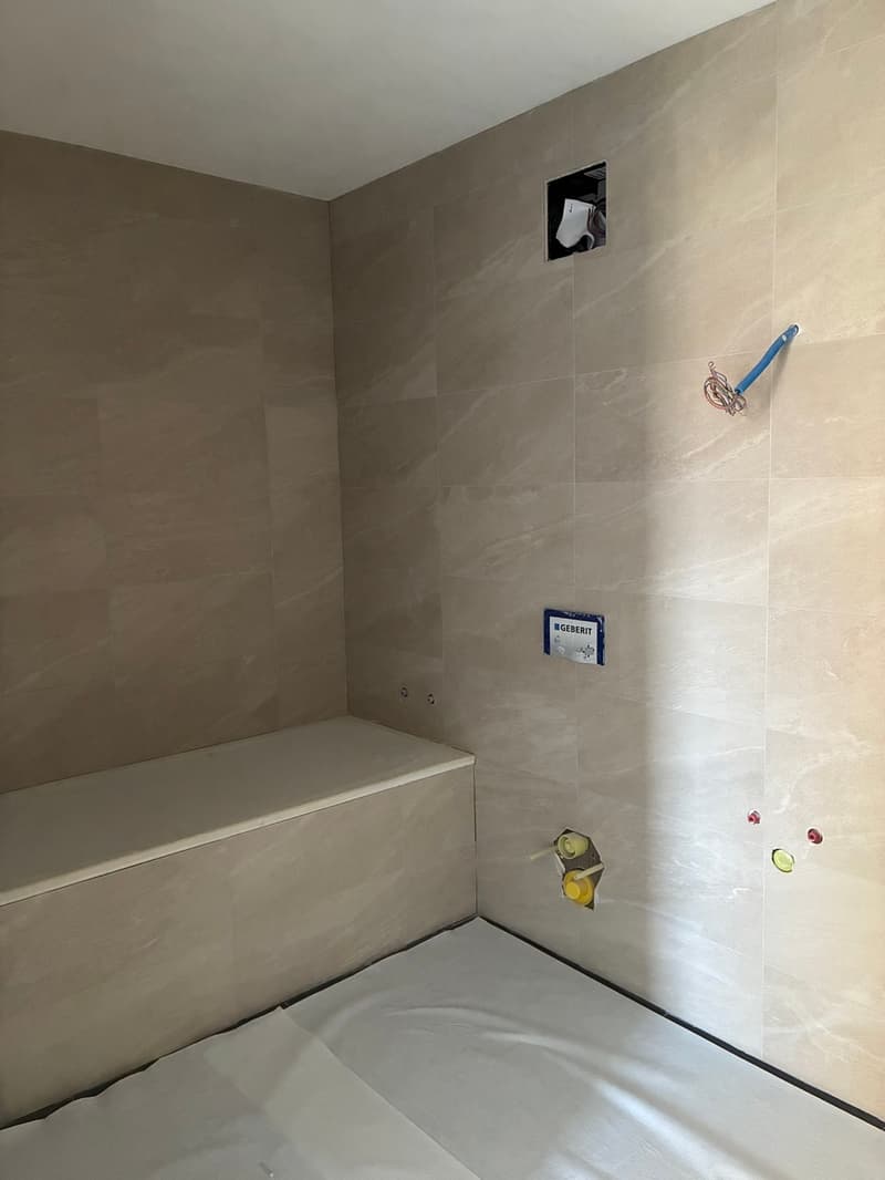 Appartement neuf de 2,5 pièces avec grand balcon et vue dégagée (3)