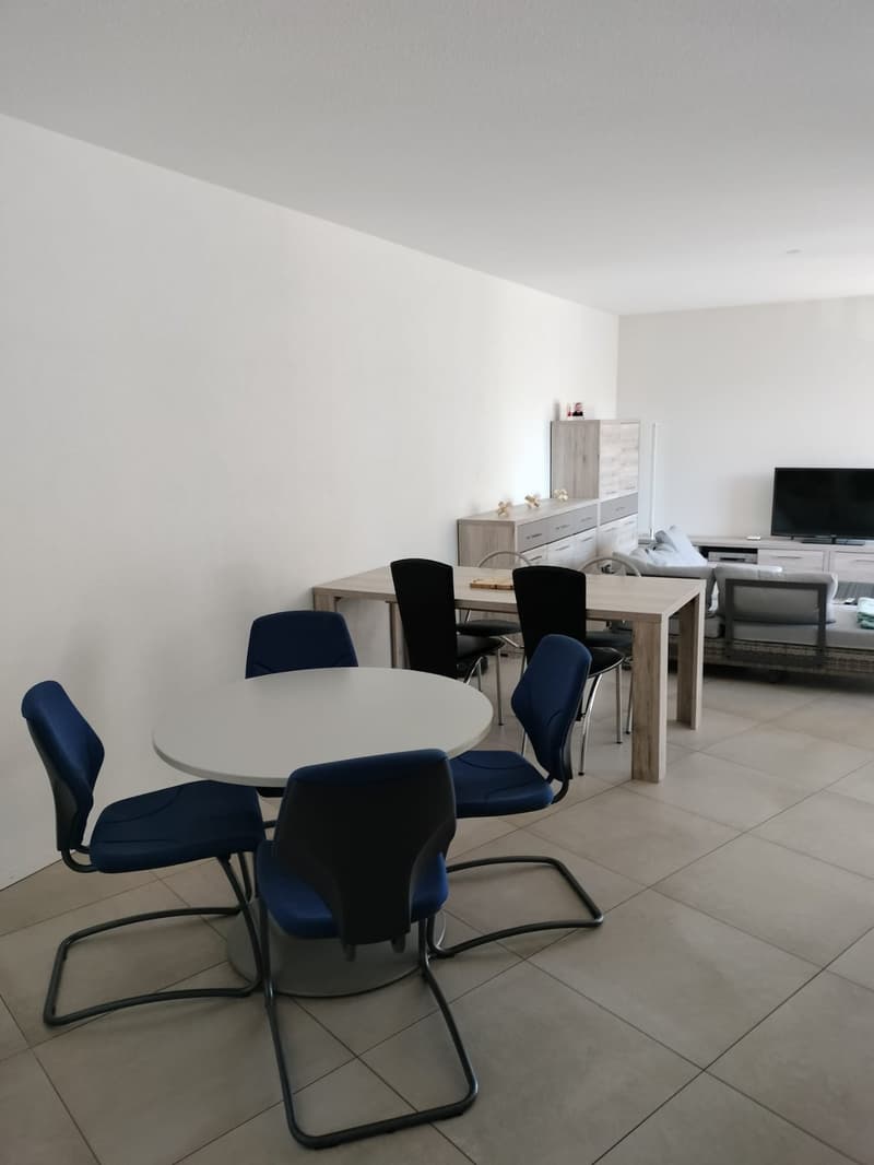 Superbe appartement de 3,5 pièces à louer à Delémont (2)