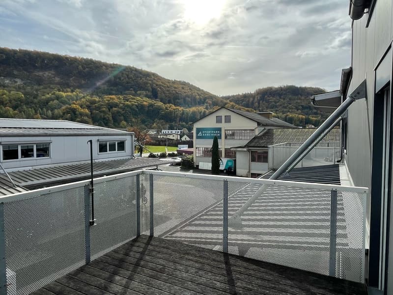 Helle 160 m² Lager-/Gewerbefläche in Siggenthal-Station (4)