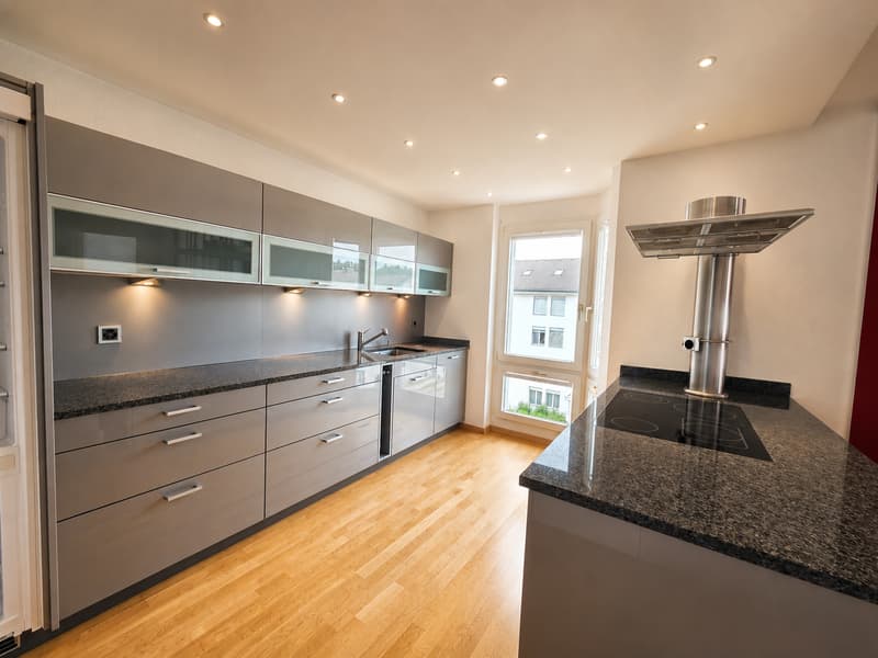 Geräumige 5.5-Zimmer-Maisonette-Wohnung in Leuggern – sofort verfügbar! (2)
