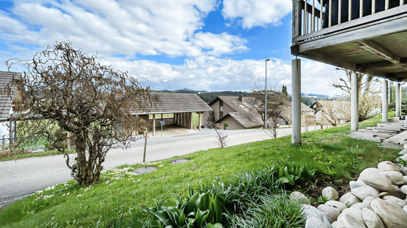 Living with a view - a gem in an elevated location with space and quality (26)