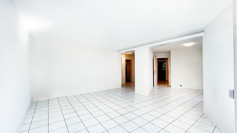 Wohnen im Erdgeschoss - Komfort mit Aussensitzplatz (2)