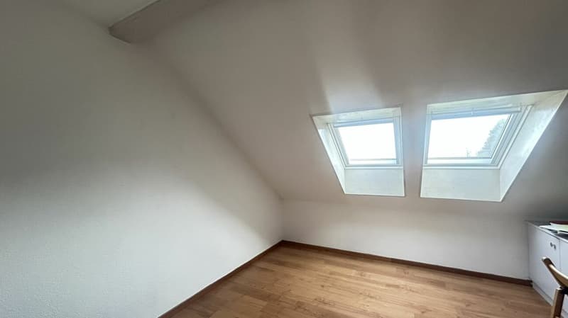 Leben mit Privatsphäre - charmante Dachwohnung in Gerlafingen (11)
