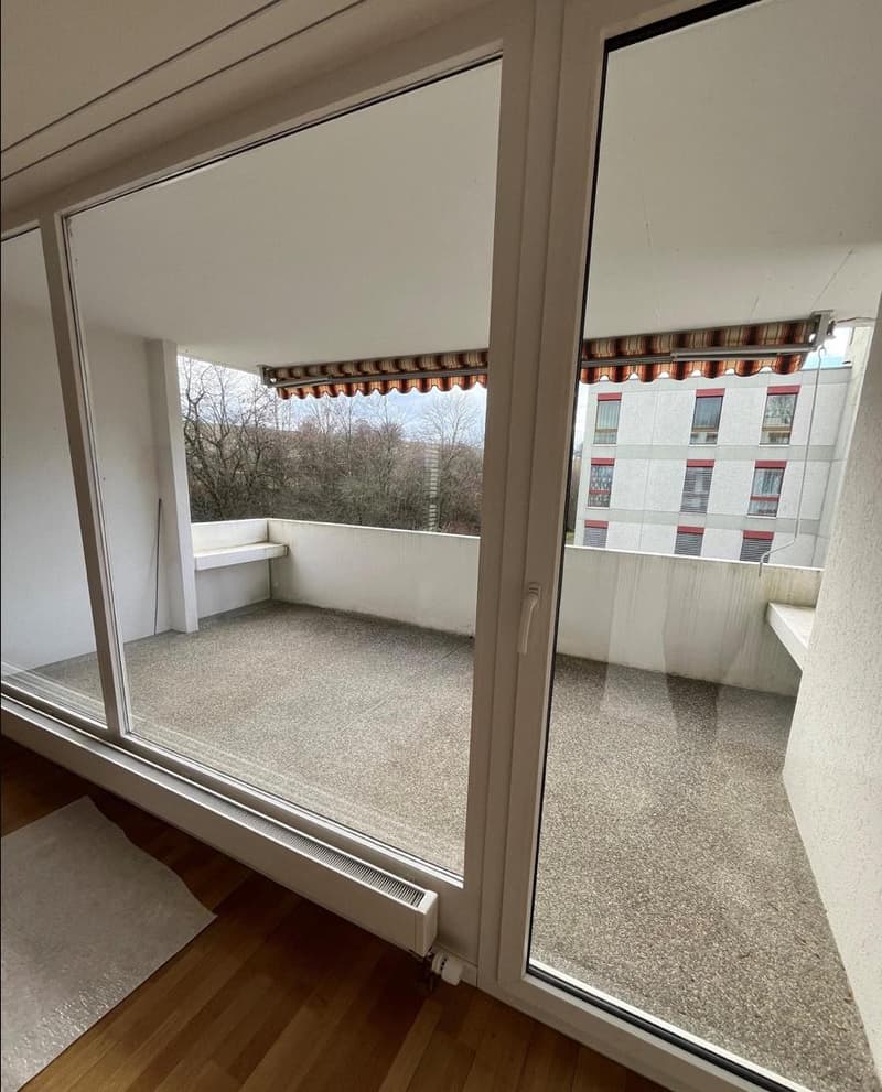Balkon (Bild aus vergleichbarer Musterwohnung)