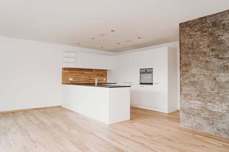 Moderne 4.5-Zimmer-Wohnung mit Landschaftsblick in Grossdietwil (18)