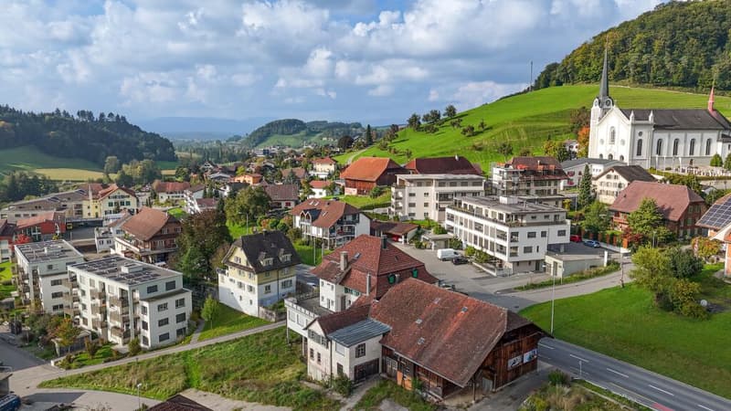 Moderne 4.5-Zimmer-Wohnung mit Landschaftsblick in Grossdietwil (25)