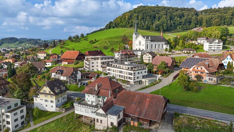 Moderne 4.5-Zimmer-Wohnung mit Landschaftsblick in Grossdietwil (24)