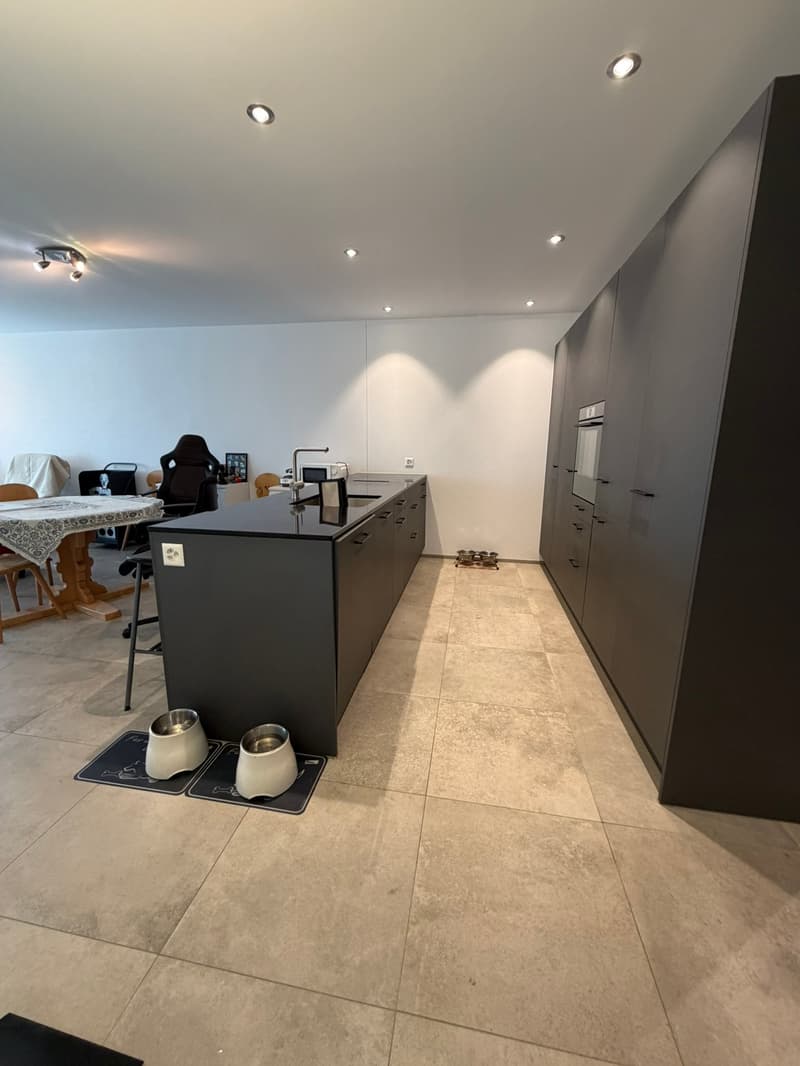 Grosse 3.5 Zimmerwohnung 92.5m2, 2 Nasszellen und 36 m2 Terrasse (5)