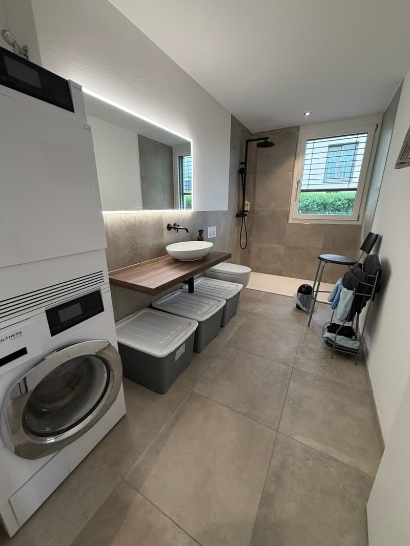 Grosse 3.5 Zimmerwohnung 92.5m2, 2 Nasszellen und 36 m2 Terrasse (8)