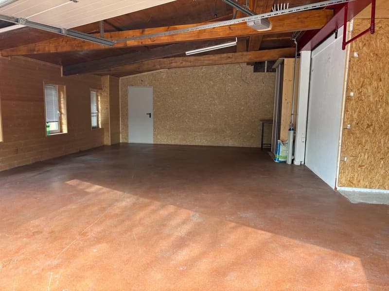 Dépôt-garage de plain-pied (2)