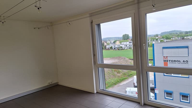 Gewerbefläche in Lyss  / Surface commerciale à louer à Lyss (9)