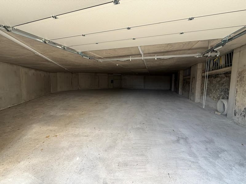Surface de stockage à louer à Neuchâtel-Serrières (3)