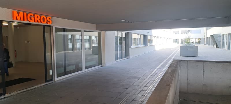 Local commercial, bureau et entrepôt / Gewerberaum, Büro und Lager (3)