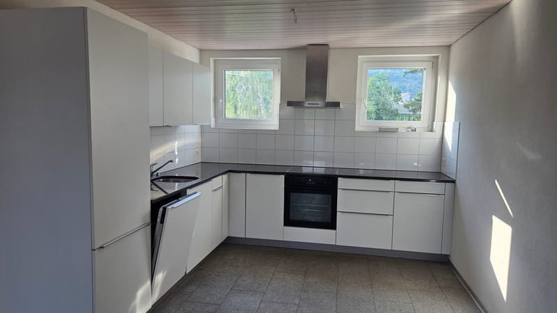 Charmante 4.5-Zimmer-Wohnung in Nidau (2)