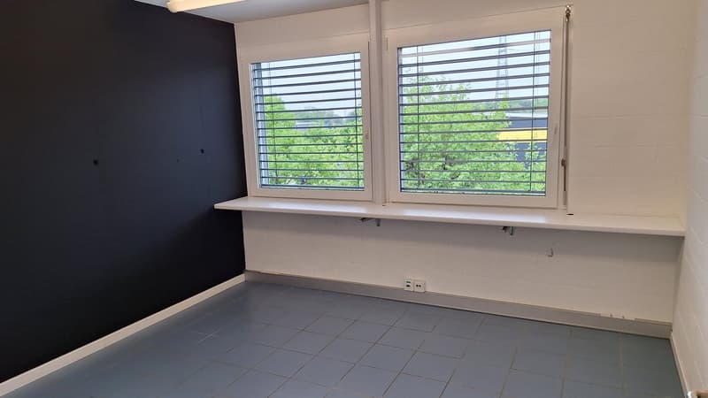 Moderne Büroräume an der Werkstrasse in Lyss (7)