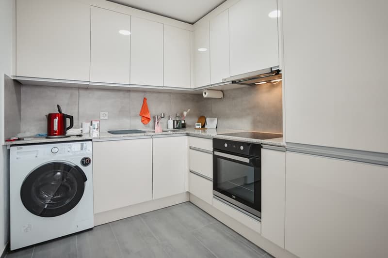 Immeuble de rendement de 6 appartements avec vue - 4.3% net (5)