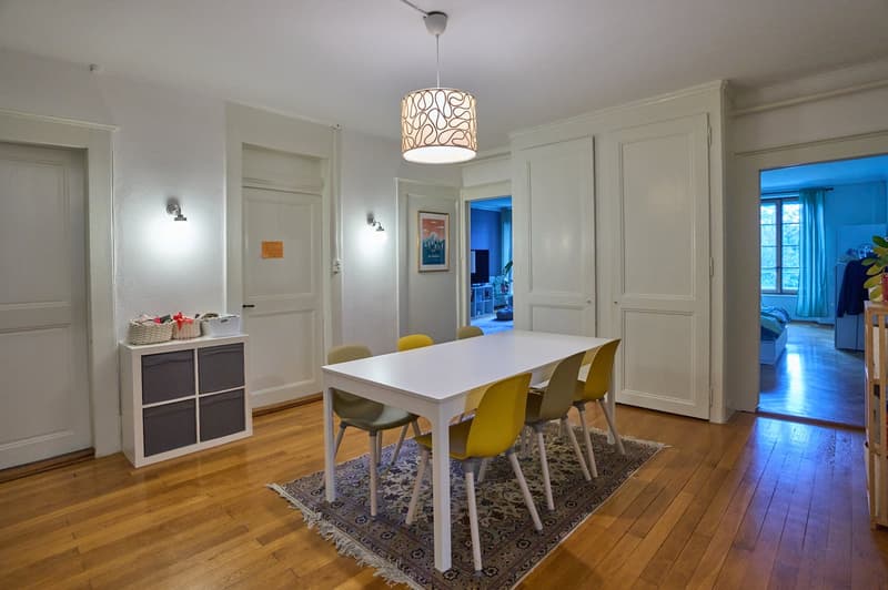 Magnifique appartement de 6 pièces en vieille ville d'Yverdon-les-Bains (2)