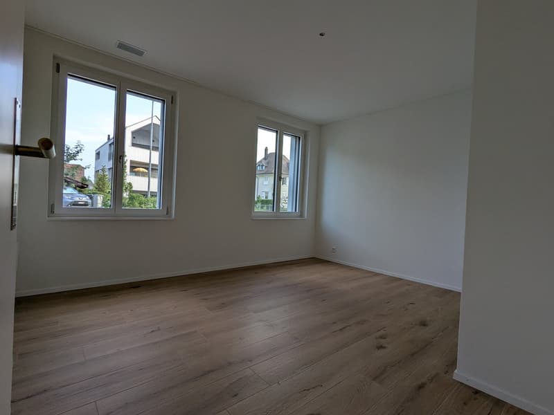Moderne 3.5-Zimmer-Neubau-Wohnung in Bünzen (7)