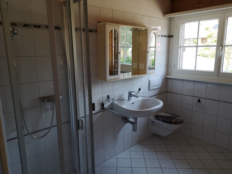 Grosszügiges Haus mit viel Platz für Ihre Träume (9)