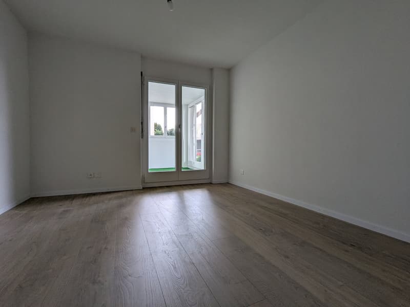 Geräumige 4.5-Zimmer-Wohnung im Erdgeschoss mit zwei Wintergärten (15)