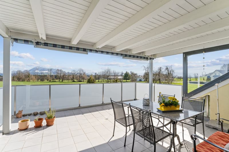 Helle 4.5-Zimmer-Maisonette-Wohnung mit grosszügigem Balkon (5)
