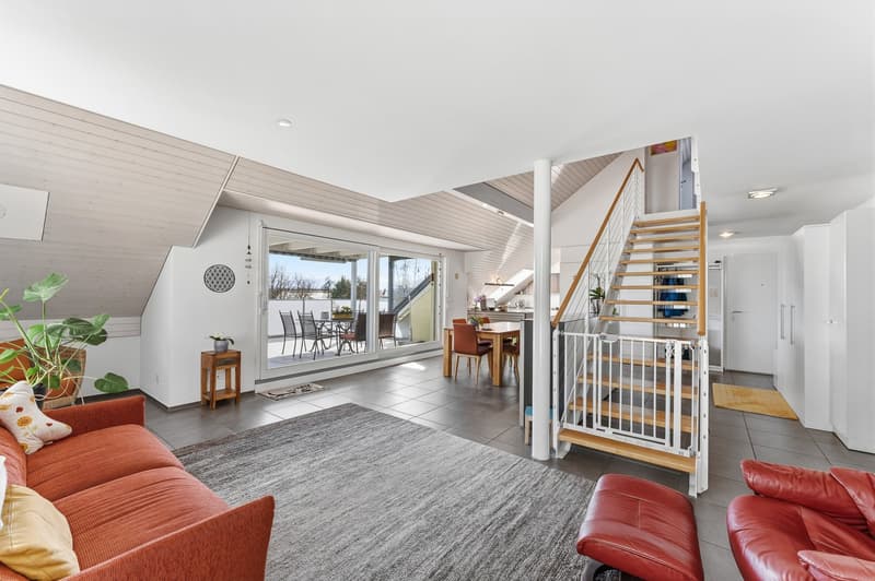 Helle 4.5-Zimmer-Maisonette-Wohnung mit grosszügigem Balkon (3)