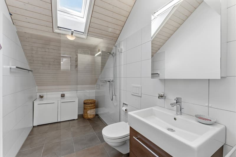 Helle 4.5-Zimmer-Maisonette-Wohnung mit grosszügigem Balkon (7)