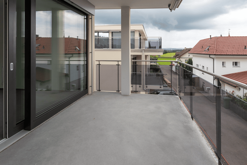 Moderne Wohnung mit Eigentumsstandard, Alpensicht und sonnigem Balkon in Boswil (11)