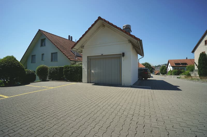 Appartement-maisonnette de 4,5 pièces entretenu dans une commune attrayante et avantageuse sur le plan fiscal (18)