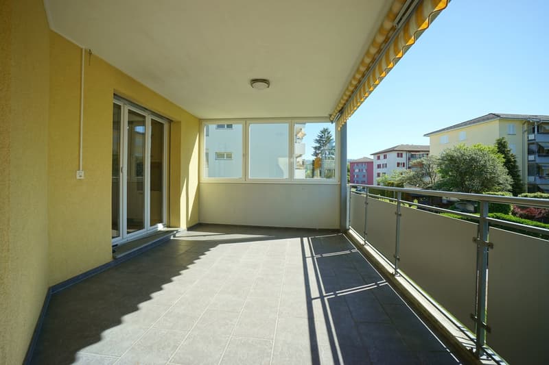 Schöne 5.5-Zimmerwohnung im 1. OG mit Balkon, Kellerabteil und zwei Parkplätzen (4)