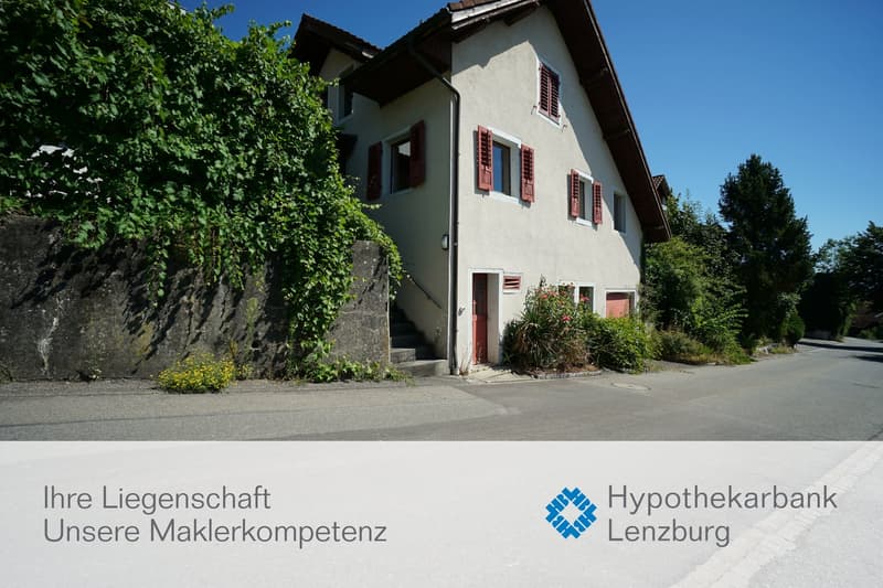 Freistehendes 4.5-Zimmer-Einfamilienhaus an sonniger Lage mit viel Gestaltungsspielraum (1)