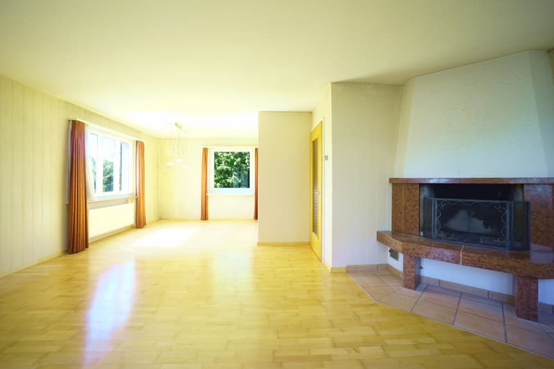 Gemütliches 6.5-Zimmer-Einfamilienhaus an sonniger Lage mit Aus- und Umbaupotenzial (5)