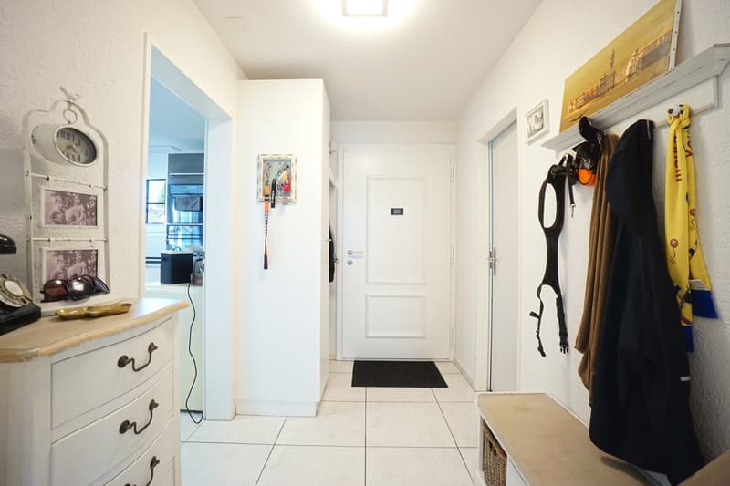 Sonniges 5.5-Zi. Doppeleinfamilienhaus mit grosszügigem Garten, Hobbyraum und Garage (14)