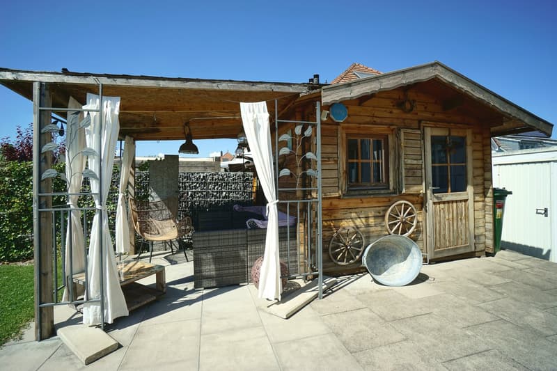 Sonniges 5.5-Zi. Doppeleinfamilienhaus mit grosszügigem Garten, Hobbyraum und Garage (8)