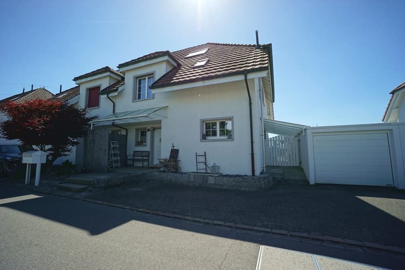 Sonniges 5.5-Zi. Doppeleinfamilienhaus mit grosszügigem Garten, Hobbyraum und Garage (29)