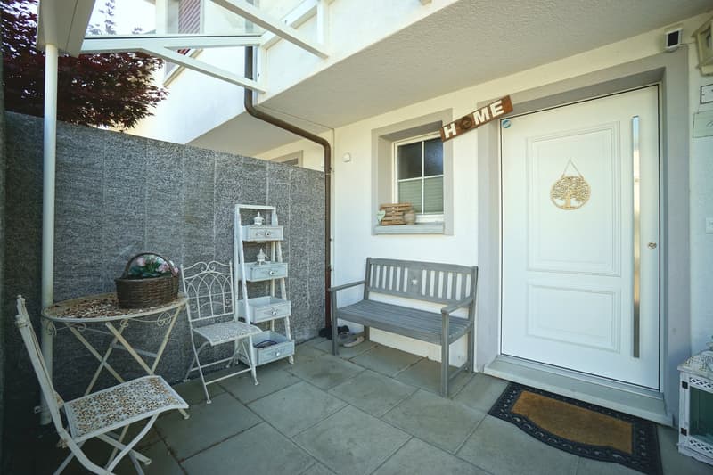 Sonniges 5.5-Zi. Doppeleinfamilienhaus mit grosszügigem Garten, Hobbyraum und Garage (27)
