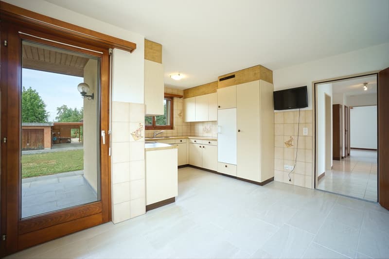 Freistehendes 5.5-Zimmer Einfamilienhaus mit vielseitigem Um- und Ausbaupotenzial (6)