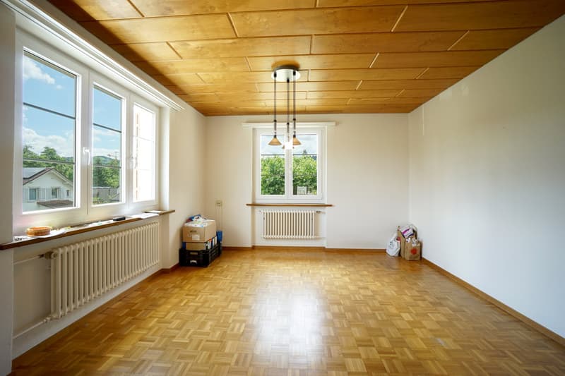 Freistehendes 6-Zimmer-Einfamilienhaus in familienfreundlichem Quartier, an sonniger Lage (11)