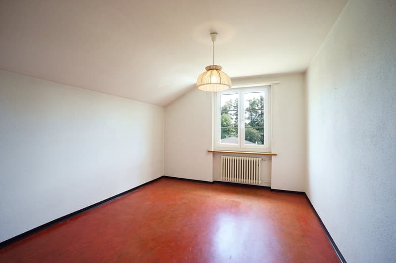 Freistehendes 6-Zimmer-Einfamilienhaus in familienfreundlichem Quartier, an sonniger Lage (14)
