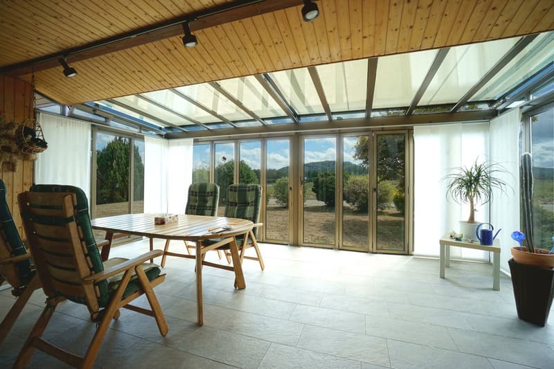 Idyllisches 5.5 Zimmer-Einfamilienhaus im Bungalow-Stil mit Doppelgarage und Wintergarten (6)