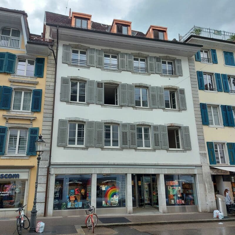 Renovierte 2.5-Zimmerwohnung in der Altstadt (12)