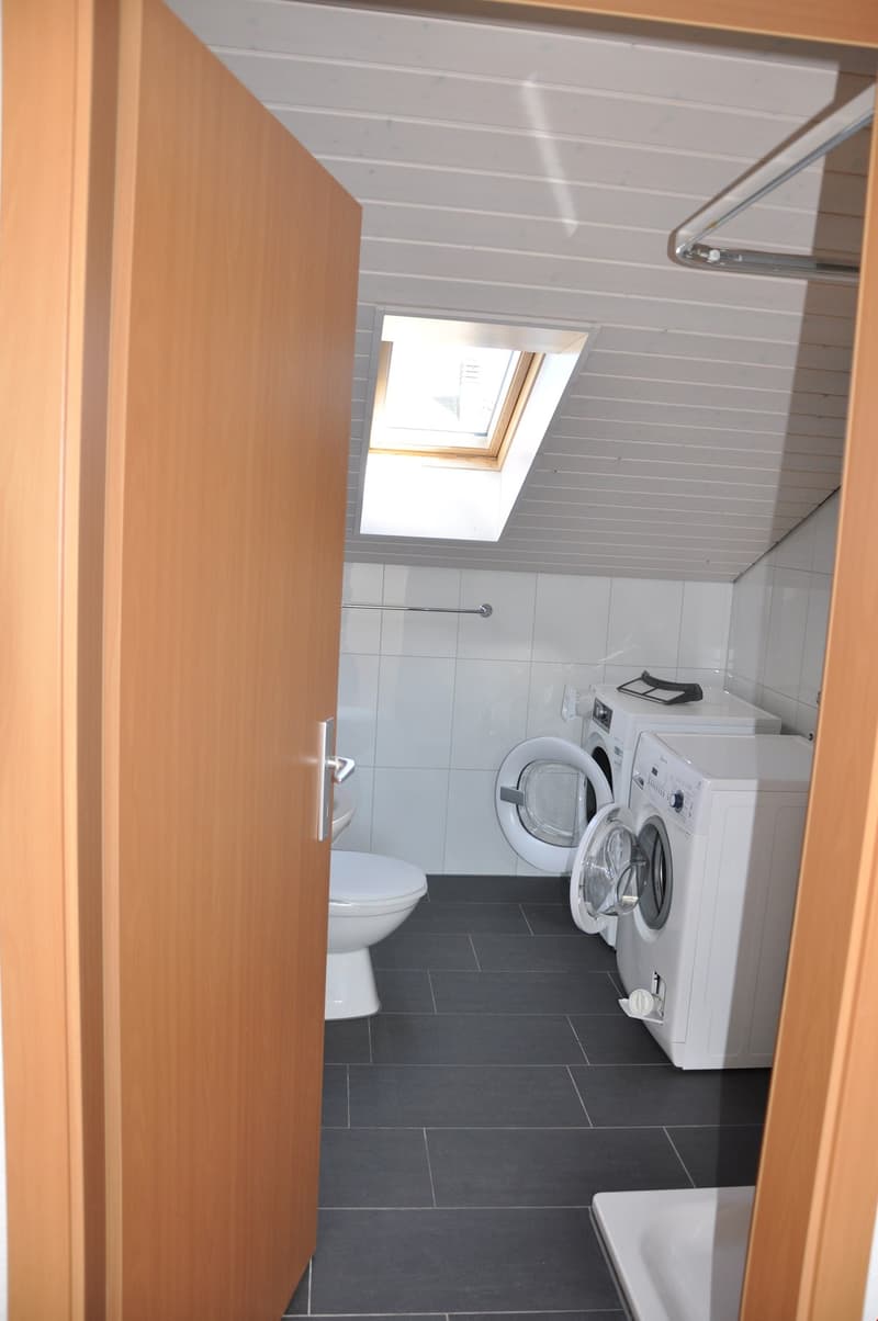 Nasszelle oben mit Dusche/Lavabo WA/TR