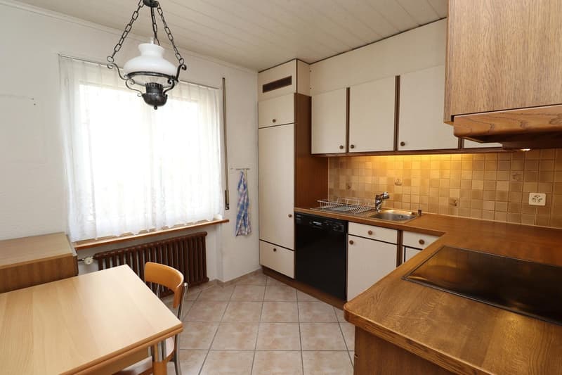 Charmantes 4.5-Zimmer-Einfamilienhaus in Lengnau – sofort verfügbar! (4)