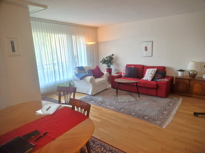Helle 3.5-Zimmer-Wohnung mit Balkon in ruhiger Lage in Ittigen (1)