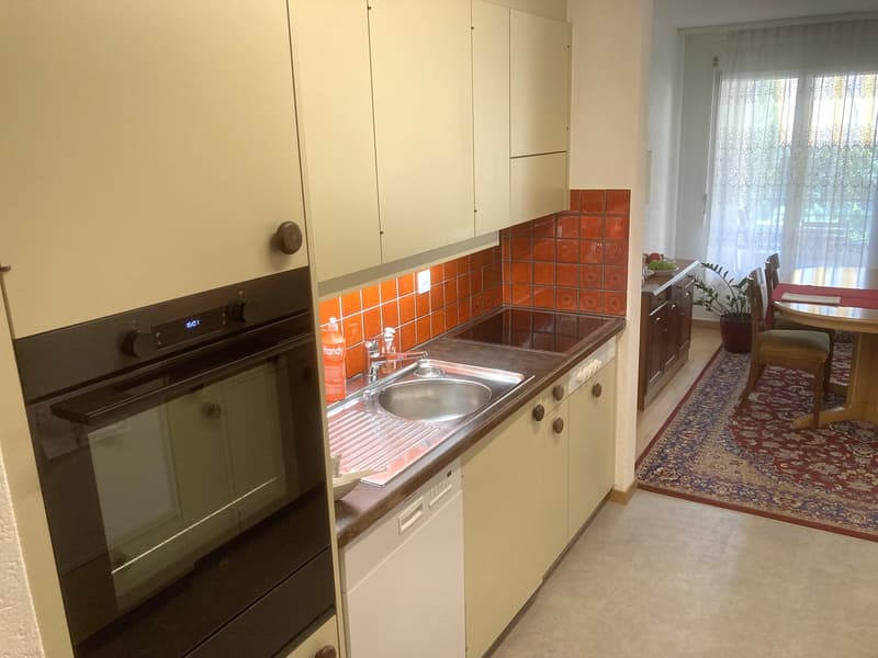 Helle 3.5-Zimmer-Wohnung mit Balkon in ruhiger Lage in Ittigen (4)